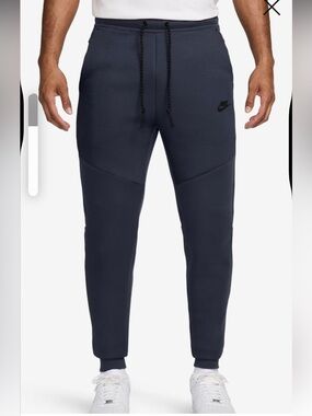 New with Tag Nike Tech Fleece Jogger